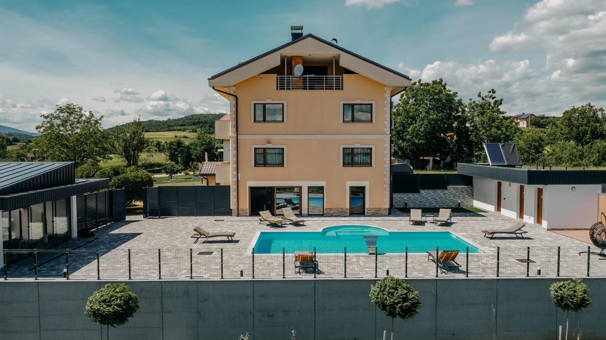 Villa Lamija Bihać Extérieur photo