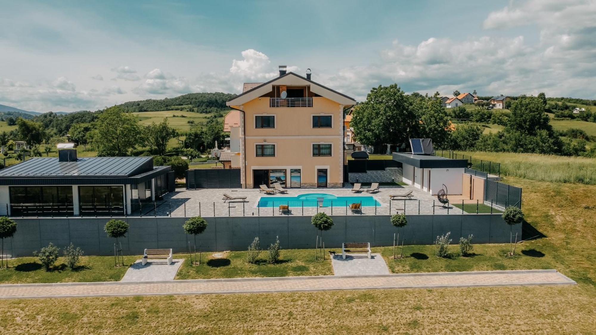 Villa Lamija Bihać Extérieur photo